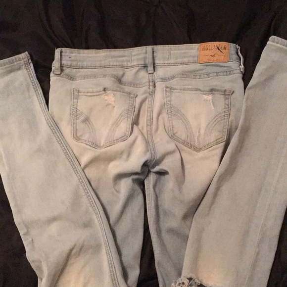 Hollister jeans! - Picture 3 of 3
